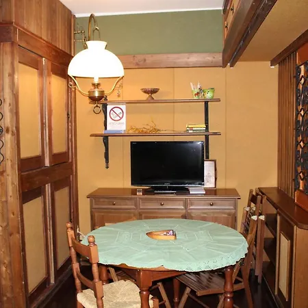 בית נופש Casa Luca Prato 1 *