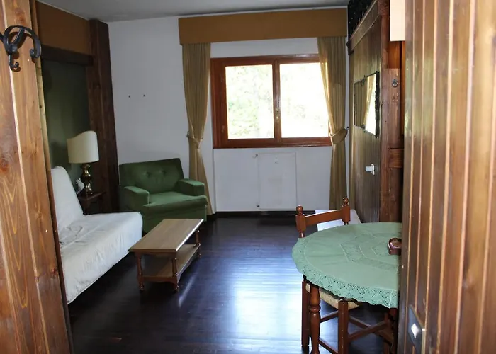 Casa Luca Prato 1 Via Delle Pinete Snc